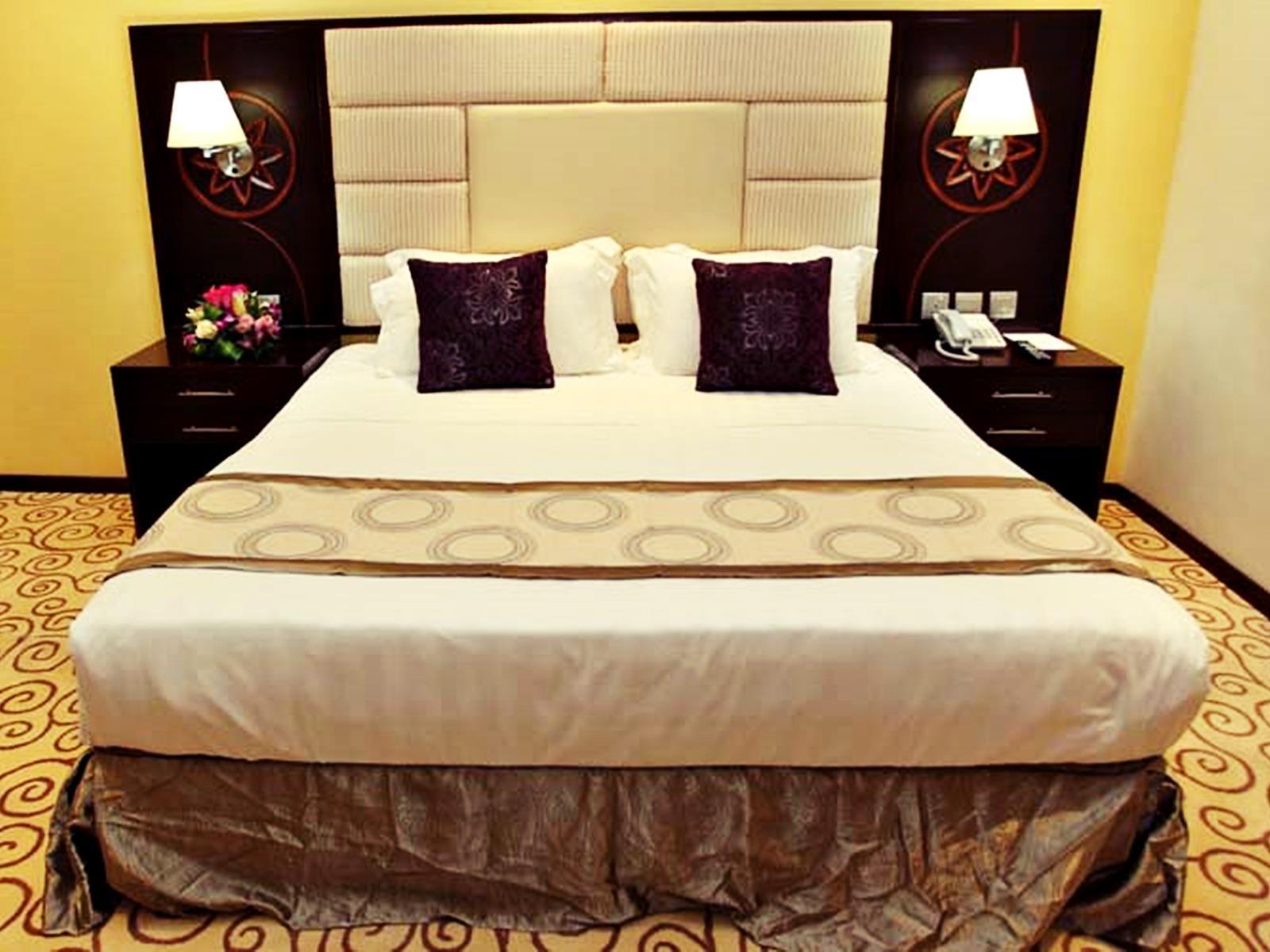 Al Liwan Suites Rawdat Al Khail Doha Exteriör bild